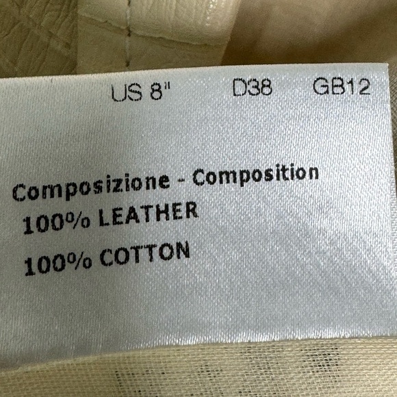 Brioni Women’s Python Leather Jacket – Exotic Elegance & Italian Craftsmanship - Picture 8 of 8